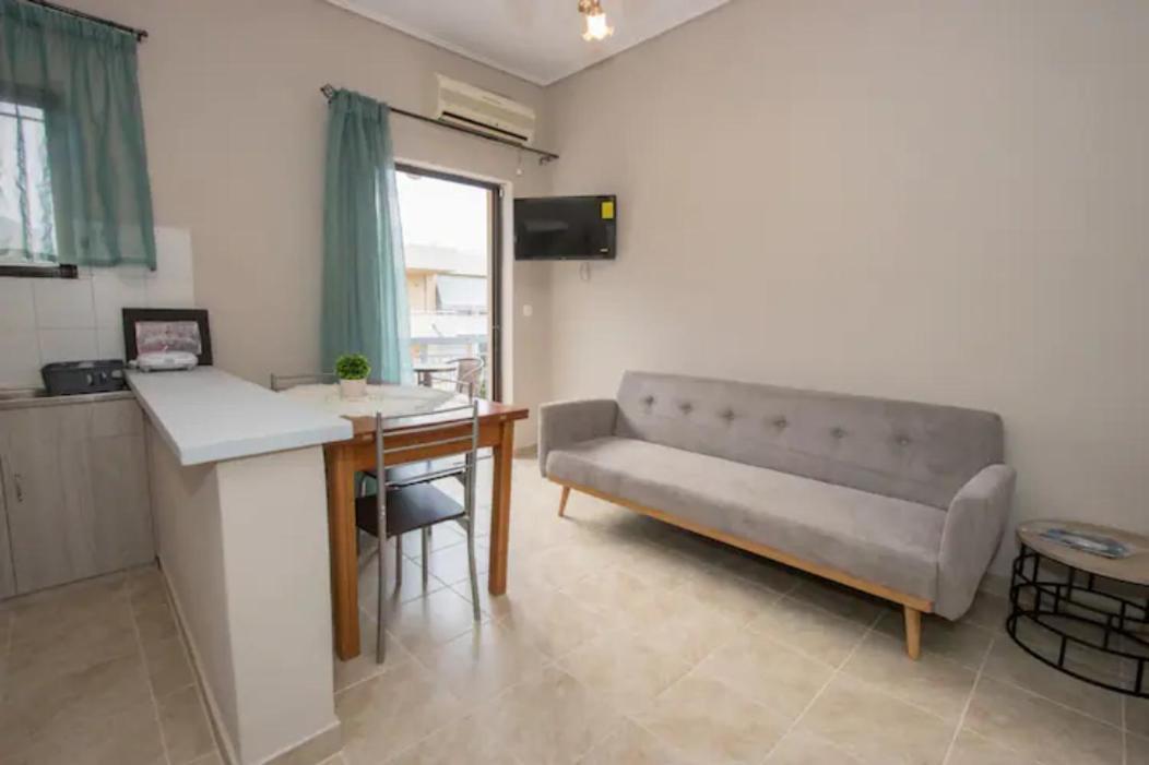 Vasileiou Apartments กาเมนาวูร์ลา ภายนอก รูปภาพ