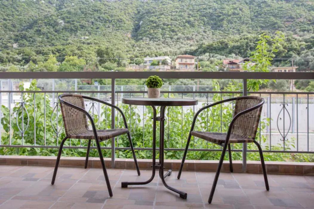 Vasileiou Apartments กาเมนาวูร์ลา ภายนอก รูปภาพ