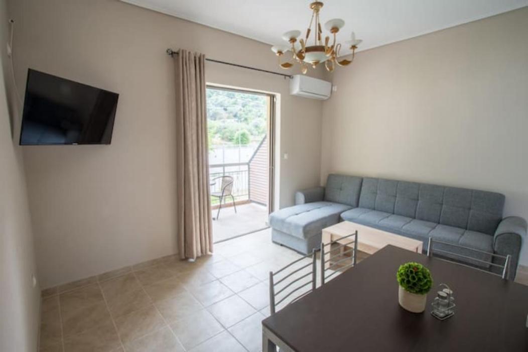 Vasileiou Apartments กาเมนาวูร์ลา ภายนอก รูปภาพ