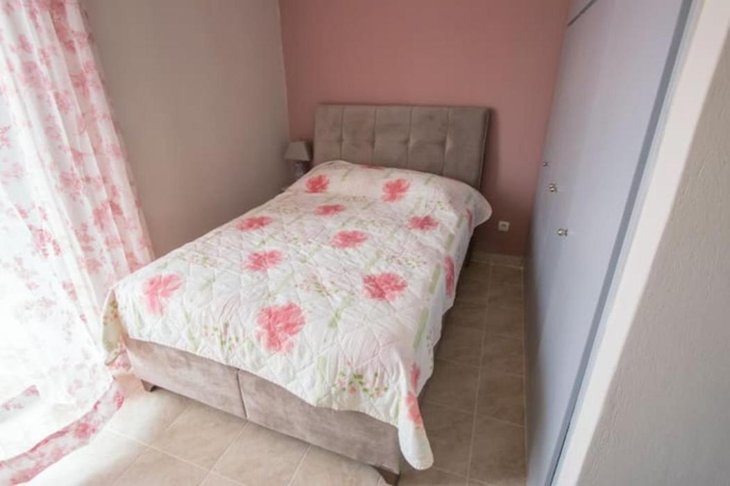 Vasileiou Apartments กาเมนาวูร์ลา ภายนอก รูปภาพ