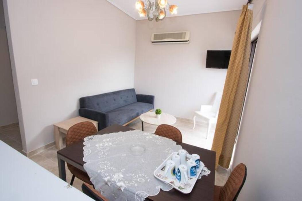Vasileiou Apartments กาเมนาวูร์ลา ภายนอก รูปภาพ