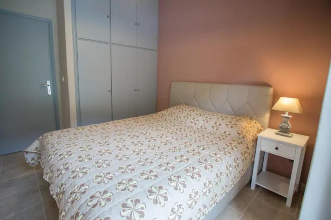 Vasileiou Apartments กาเมนาวูร์ลา ภายนอก รูปภาพ