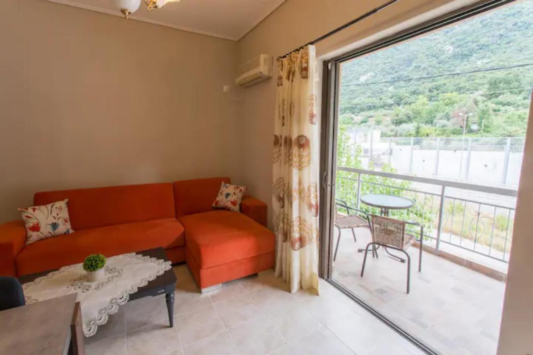 Vasileiou Apartments กาเมนาวูร์ลา ภายนอก รูปภาพ